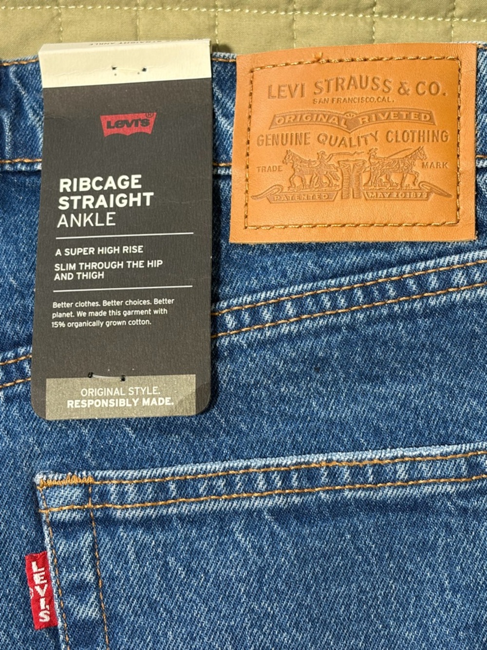 Levi’s Ribcage Straight Ankle - Picture 5 of 8